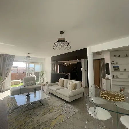 Luxueux Avec Jacuzzi Et Terrasses A Deux Pas De La Plage - Fr-1-719-29 *